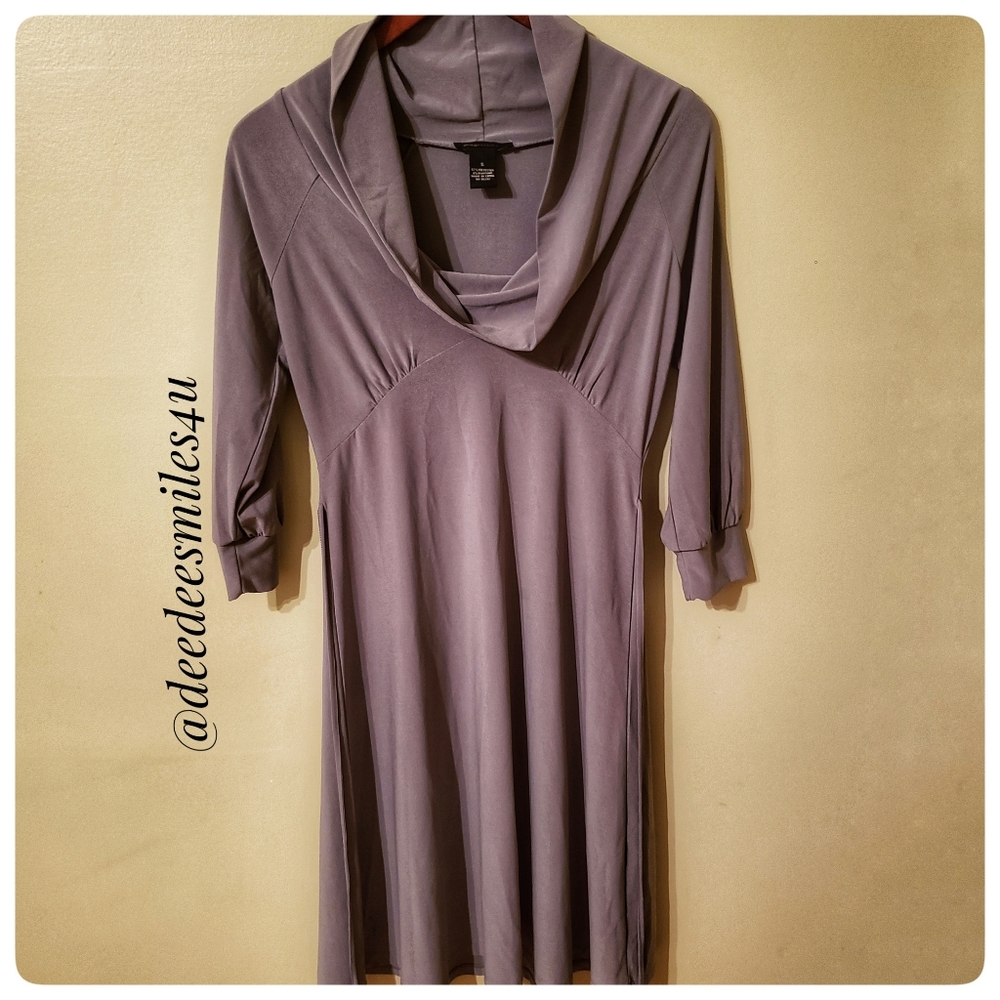 EUC BCBGMAXAZRIA Cowl Neck Dress with Thin Tie